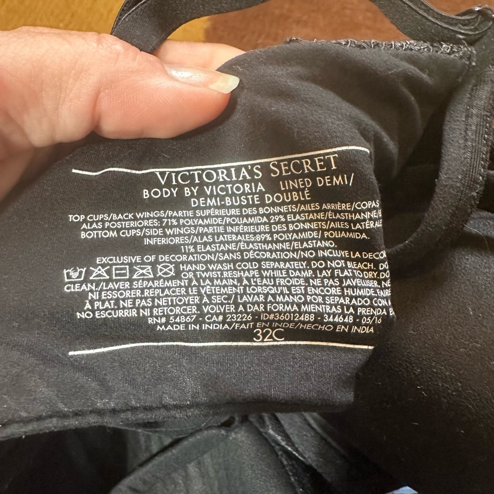 3 bras - Picture 6 of 6